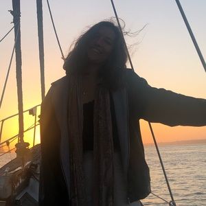 Meet your Posher, Olivia